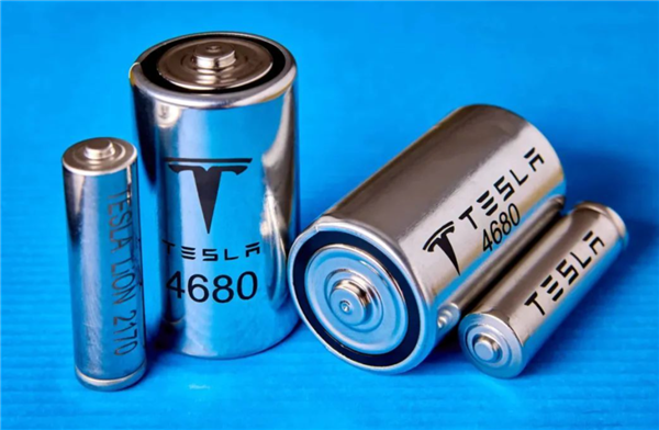 特斯拉4680电池黄了！曾毓群早告诉过马斯克：永远不会成功